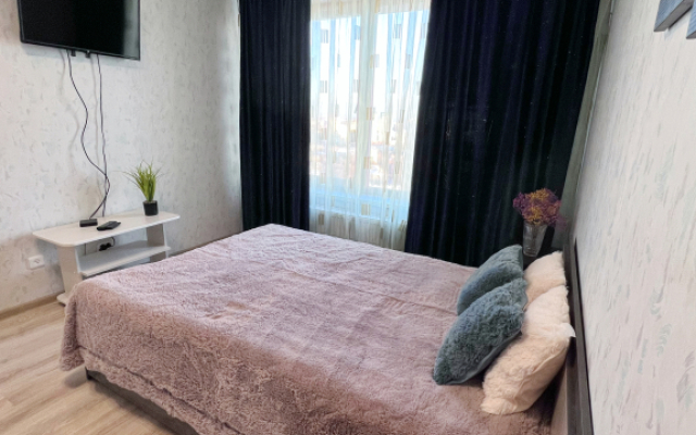 Apartamenty S Balkonom Na Revolyutsii 48v