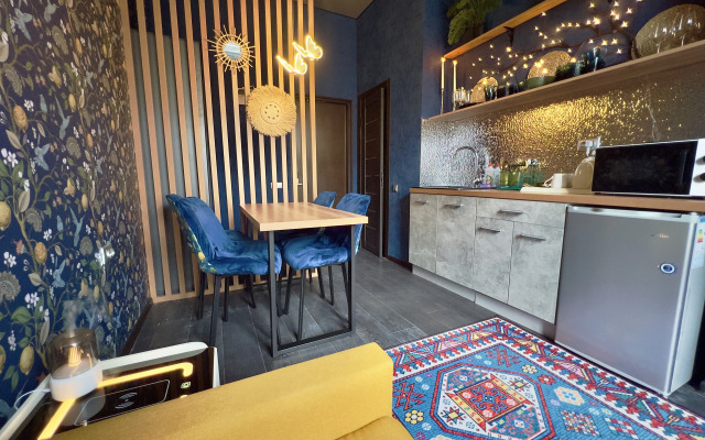 Апартаменты с балконом на Невском