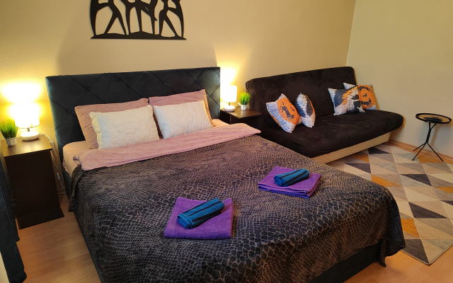 V Tsentre Na Lenina S Liftom Flat