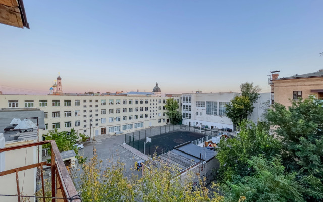 Green Fox na ulitse Kommunisticheskaya 8 Apartments