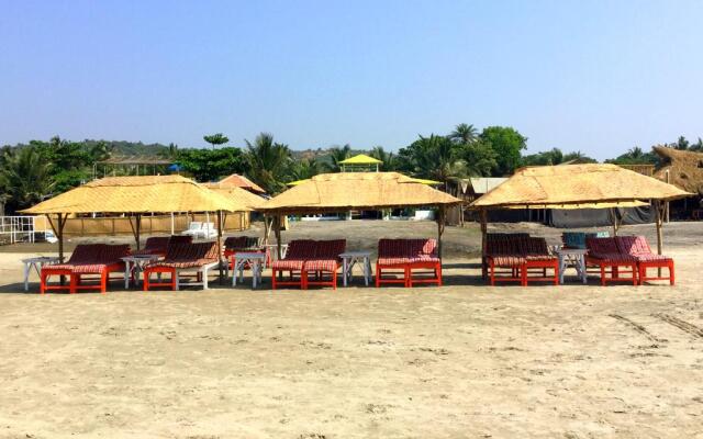 Morjim Queen Beach Resort Hotel
