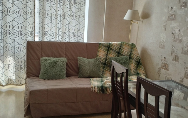 Квартира Двухкомнатная квартира у станции метро Киевская