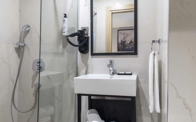 Бутик-отель The Capri Osmanbey