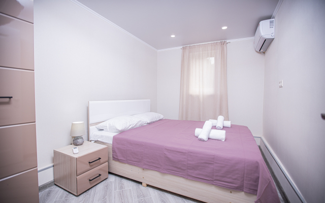 S Mandarinovim Sadom Private House