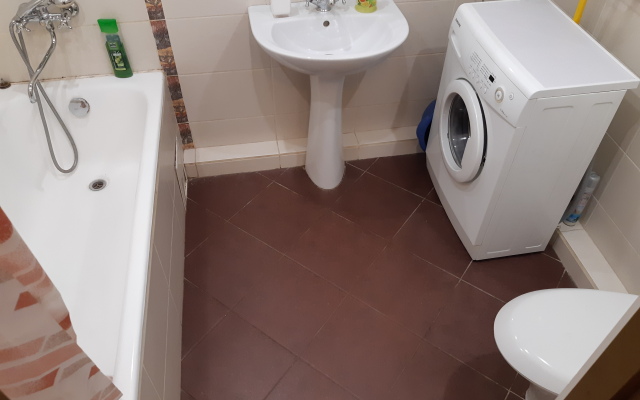 Апартаменты улица Болотникова 4