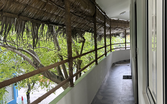 Dhangethi Inn Hotel