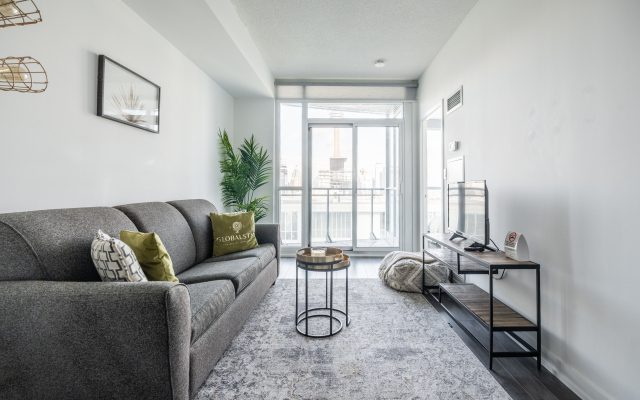 GLOBALSTAY Elegant Downtown Apart-hotel