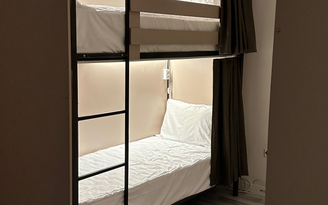 BestHost Hostel