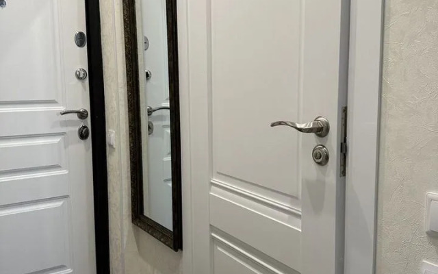 Квартира на Серышевском переулке, 8