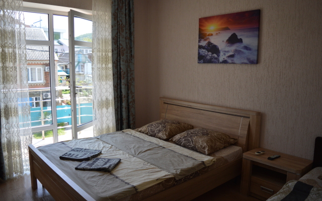 Yuzhny Prichal Guest House