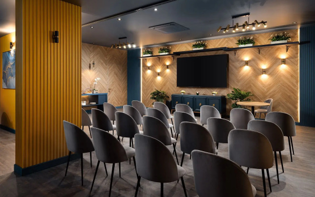 Klever Hotel