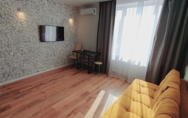 Uyutnaya Dizaynerskaya Kvartira V Novom Dome Flat