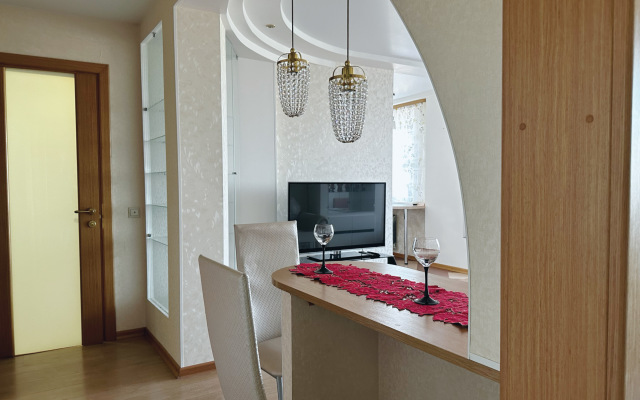 Квартира с панорамным видом на реку и все монастыри