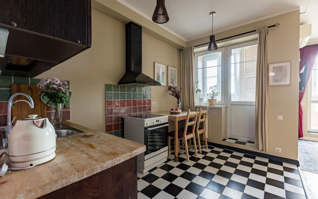 Dizaynerskaya Studiya Na Beregu Reki Flat