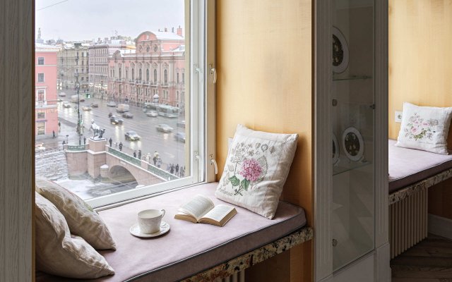 Minin Apartments 3 этажа 170м.кв. с башней, балконом и панорамным видом на Аничков мост