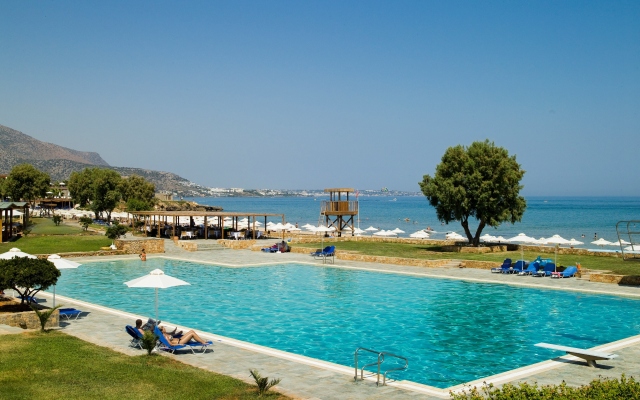 Kernos Beach Hotel