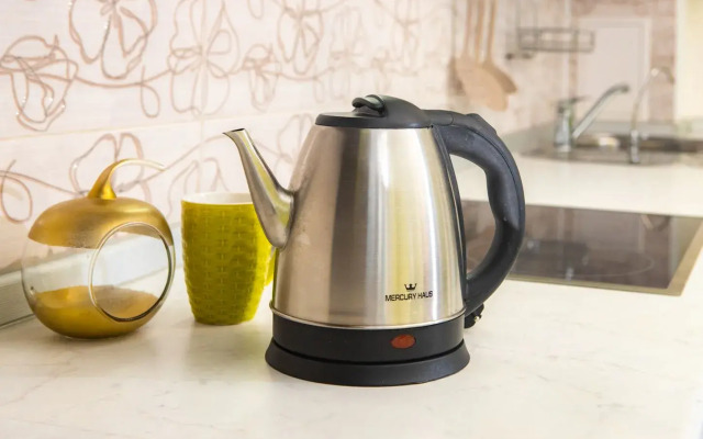 Апартаменты Просторная 2х Комнатная на Алексеева 115