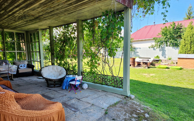 Zagorodny Dom S Verandoy Vozle Finskogo Zaliva Private house