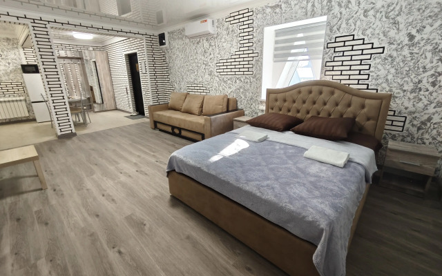 Na Krasnoy Armii 136/10 Apartments