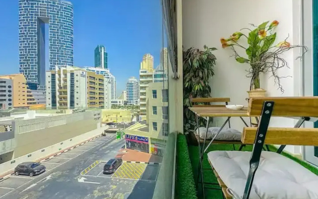 Prekrasnyye v Dubay Marina Apartment