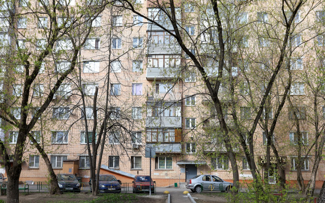 Na Voroshilova Apartments