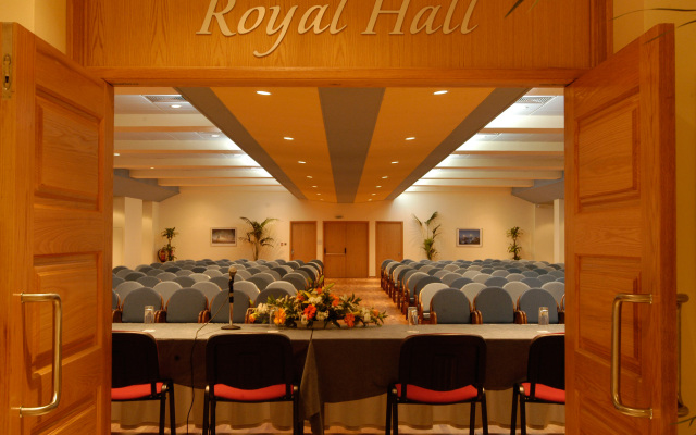 Constantinou Bros Athena Royal Beach Hotel