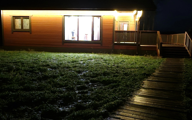 Частный дом Уютный дом со своим катком