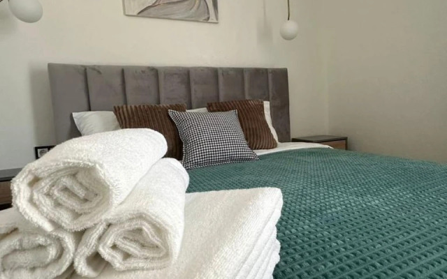 2-Kh Komnatnaya V Gostevom Dome Flat