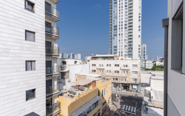 Blueground at Florentin ID25 Apartments