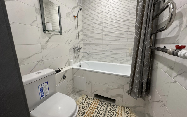 Na Glavnom Bulvare Goroda Flat