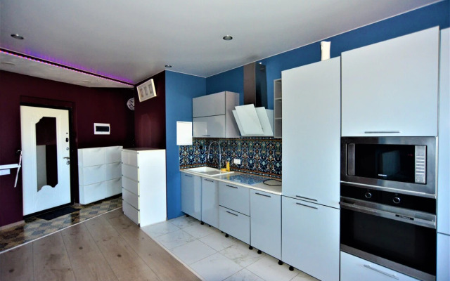 Apartamenty S Vidom Na Gorod Bestflat24 White Bashnya Kit