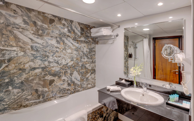 Hotel HAWTHORN EXTENDED STAY BY WYNDHAM ABU DHABI