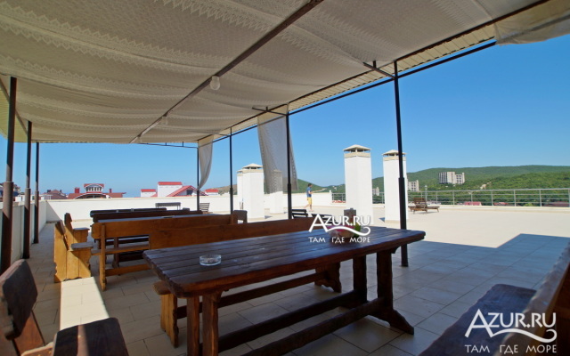 MERRI-OTT Hotel