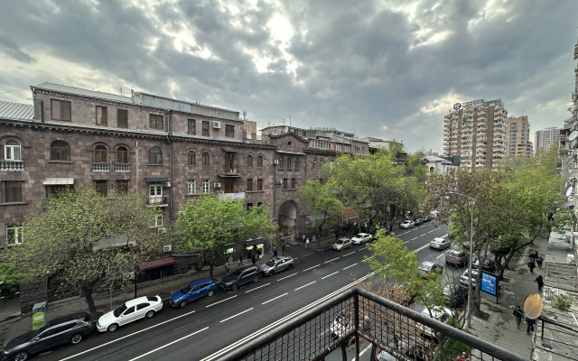 2-K, Ulitsa Amiryana, Am104 Flat