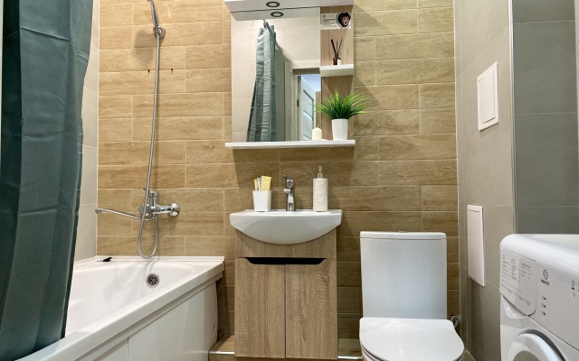 Topaz, Zakrytyy Dvor, Ryadom TTS Kristall Apartments