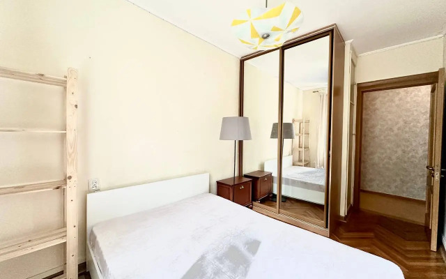 Dvukhkomnatnye U Metro Sokol Apartments