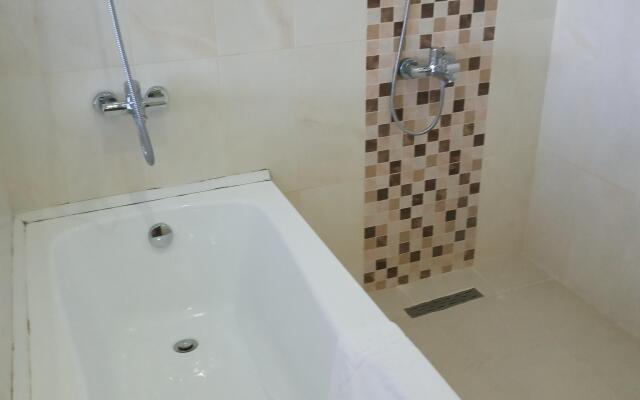 Caspian Business Hotel And Spa Hotel
