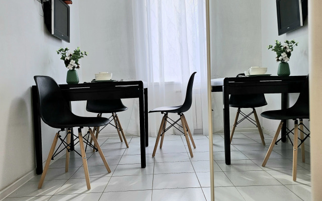 Квартира на Братьев Захаровых 148