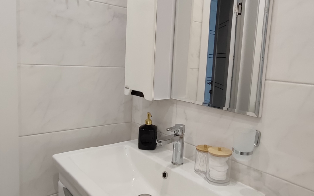 Dvushka S Izolirovannymi Komnatami Flat