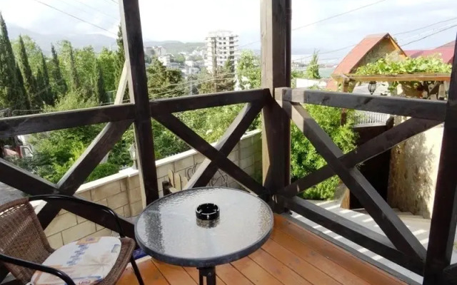 Shale U Morya Guest house
