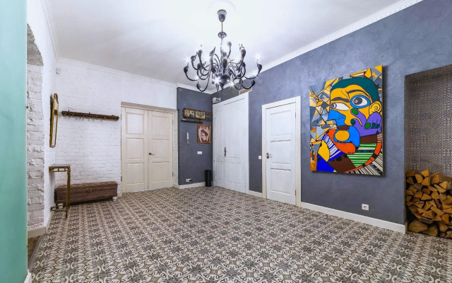 Эксклюзивныe апартамeнты в стилe поп-apт на Невском проспекте 225 м2