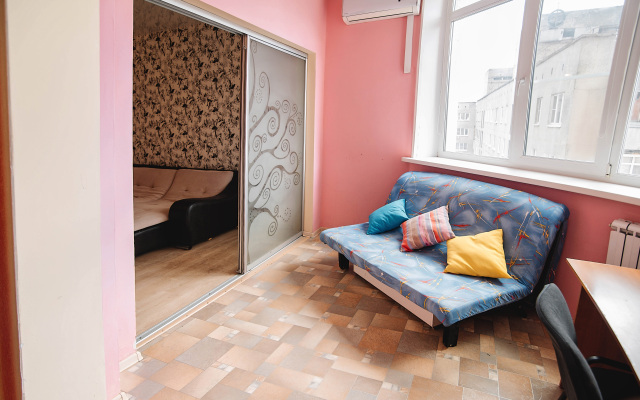 Апартаменты на Высоковольтной 39к1