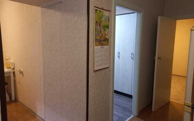 Апартаменты Квартира двухкомнатная, ул. Слободская, 16