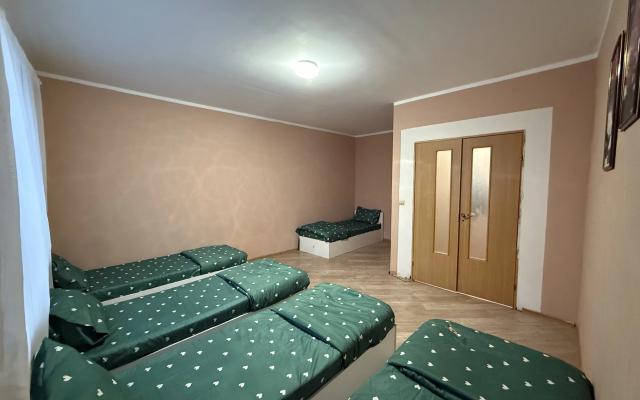 Квартира Академическая 4