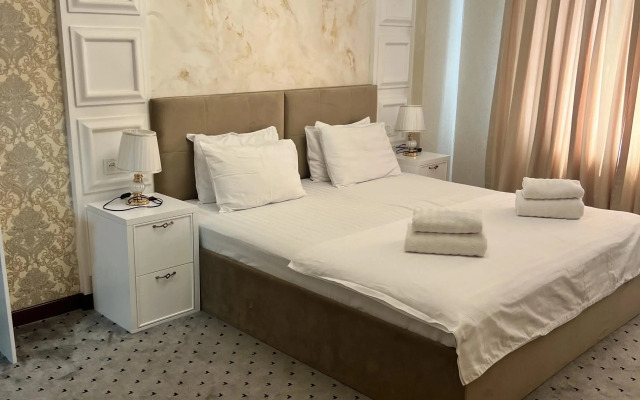 Orzu Tur Grand Hotel