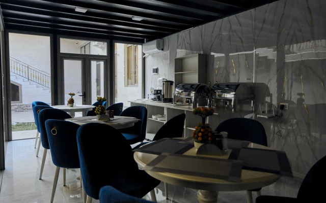 Hotel Registon Gold