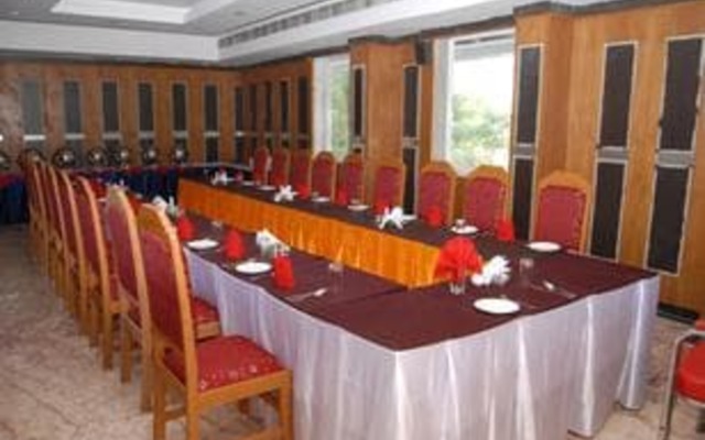 Raj Hotel