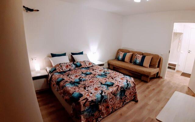 Апартаменты Flat-all 155 Bakunina