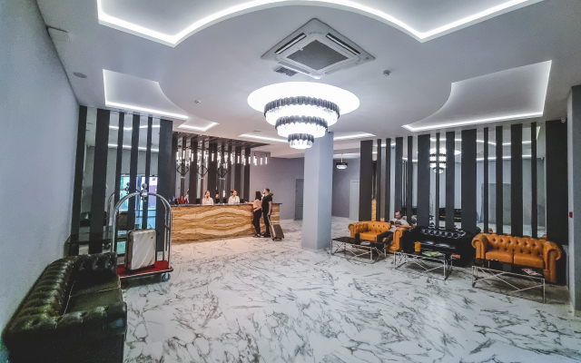 Kristall Hotel