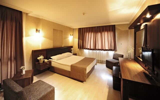 Ustun Alsancak Hotel